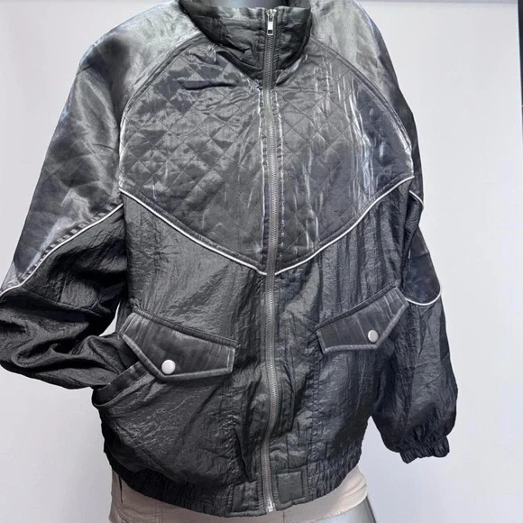 ✨️Black Women's Quilted Zip-Front Jacket✨️ - Picture 2 of 4